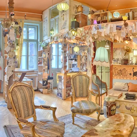 Lavender Circus Hostel, Doubles & Ensuites