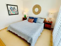 Relaxing Lakefront Home with Brand New Dock and Immaculate Vibes Hotels in Fallstown
