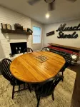 3-bedroom w/pool and all the comforts of home in Muscle Shoals-recording capital