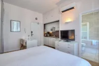Maison Lamartine - Nice - balcony