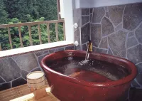 Shimogoten - avec sources thermales