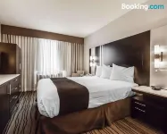 Comfort Hotel Vancouver Airport