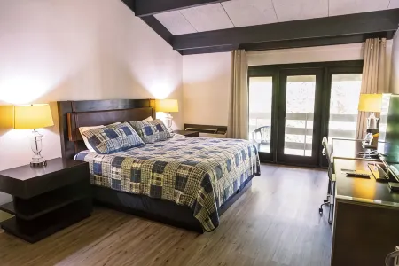 Fontana Village Resort & Marina