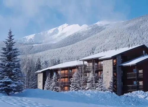Picture Perfect Condo in the Heart of Ski Country