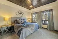 6 King Bedrooms, swim spa hot tub, paved roads, close to trails - Boutique