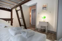 Two Bedroom Loft in Fernie's Historic Downtown - Wifi