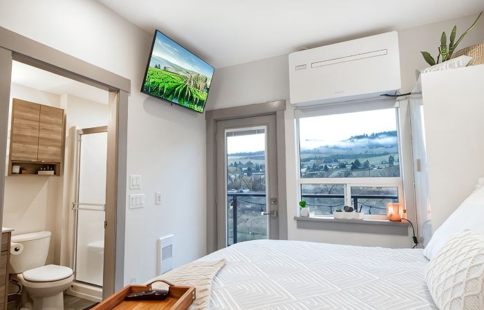 Lake Okanagan Beach Condo w/ Private Buoy, AC, Heated Outdoor Pool, Patio, Sups