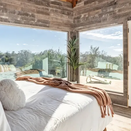 Romantic Stargazing Retreat in Nature w/ Hot Tub, Sauna + Outdoor Shower