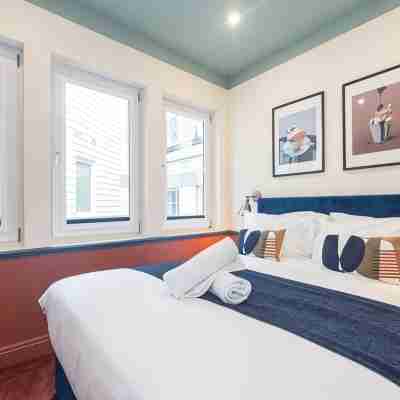 Chambers Residence | 2BR | Opulent Character Rooms