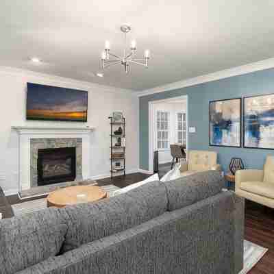 Game room, great for families, centrally located in Piedmont Triad Others