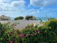 Family-Friendly 3Br Villa Apartment w/ Pool – Steps to Surf & Ocean - Villas