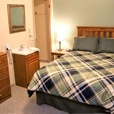 Cianci's Motel and Suites