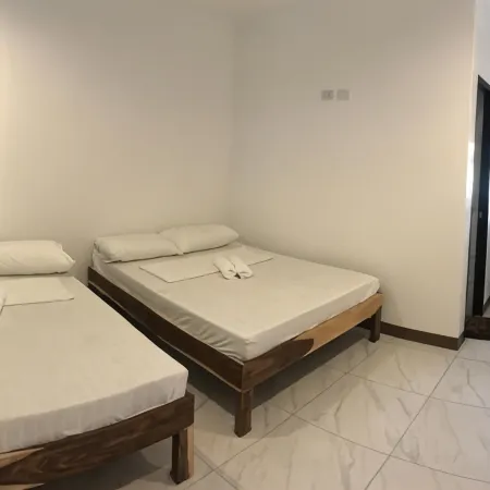 Seabreeze Beach Lodge