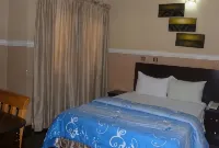 Ritz-Carinton Suites - balcón