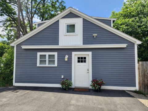 Guest house walking distance from historic downtown Littleton