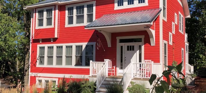 One hour & 15 minutes from Chicago!  Create family traditions at Big Red! Hotels in LaPorte County