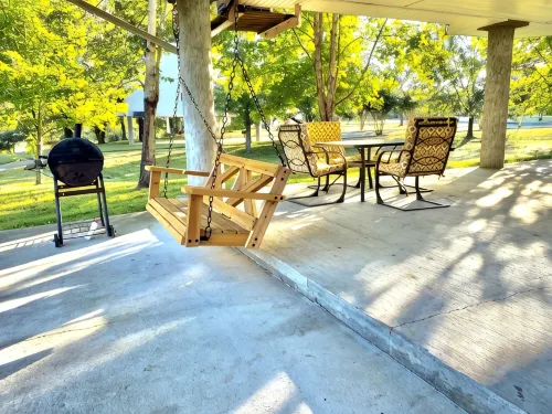 Pigeon River Cottage, river front, newly remodeled, 1 mile from Parkway. - บูติค