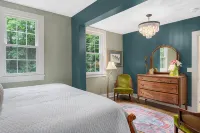 Luxury Cottage on the Potowomut River in Rhode Island 2bd/2b - Wifi