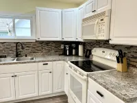 Amazing Deal: Spacious 4-Bed, 2-Bath Duplex Apartment! - 4-Star