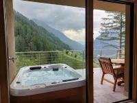 New opening June 2022 - Chalet tree house with private whirlpool - Wifi