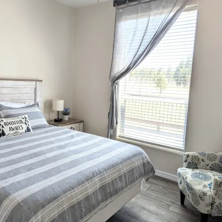 Hays Hideaway