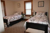 Quiet Recreational Getaway - 3-Star