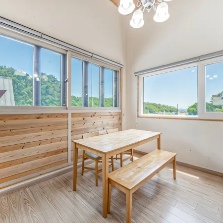 Changwon Hostel Black Pearl Pension