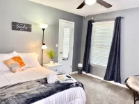 Warm Family Comfort w/ Home Theater - balcony