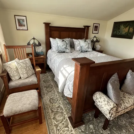 Craftsman Gem Near Convention Center, Tacoma Dome & Transit to Seattle World Cup
