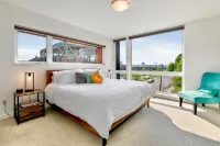 Hot Tub and Rooftop Patio- Walk to Downtown! - 4-Star