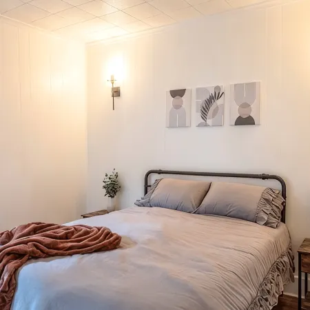 Beautiful Home for the Whole Family! Prime location for experiencing Buffalo! Отели рядом с достопримечательностью «Зоопарк Баффало»