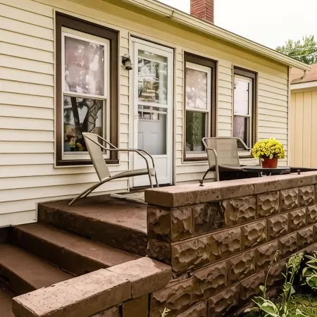 Charming/Cozy 2 BR 1 Bath steps from downtown.