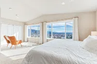 Bird’s Eye View: Spacious Home w/ Hot Tub, King Beds & Gorgeous Views - 3-Star