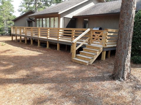 19th Hole off Pinehurst #6 Whole House with Huge New Deck