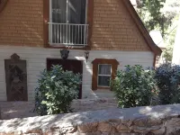 Petfriendly 5 Bedroom/5 Bath Retreat in the Heart of Arrowhead /Lake Rights - Hot Tub