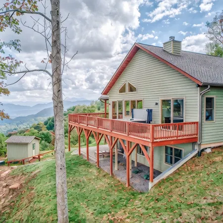 Unbelievable Views, Hot Tub, Fire Pit, Fire Table, Indoor Fireplace