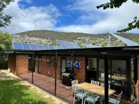 Lipscombe Mt Wellington view luxury house - Biệt thự