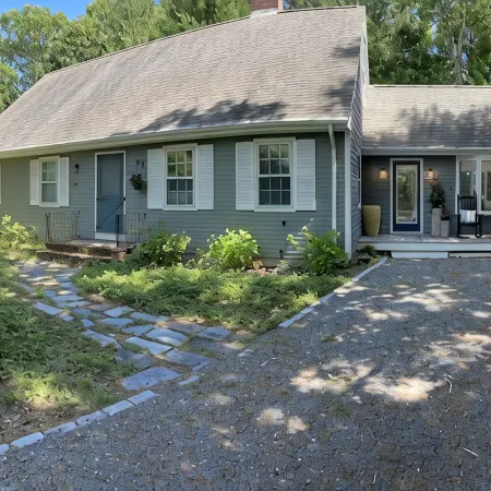 Relaxing family New Seabury home on cul-de-sac steps from Pond & Golf Course