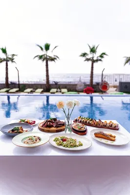 Pinea Hotel Resort & Spa - Pools