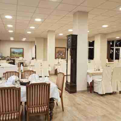 Hotel Bluebell Dining/Meeting Rooms