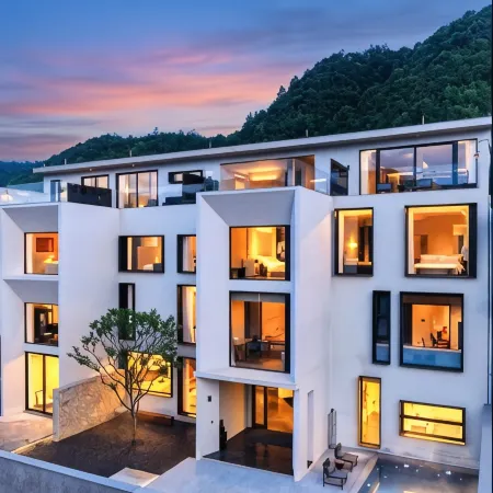 Yubai · Selcouth Shenxi Swimming Pool Light Luxury Boutique Stay Hotel a Tonglu