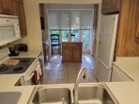 Wonderful Oasis in Kingston Plantation, near the Embassy and Hilton. -  Casas de vacaciones