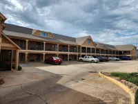 Executive Inn - parking