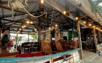 Rock and Wreck Dive Resort - breakfast