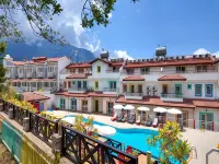 Konfor Suite Otel - Bergblick