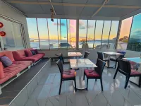 R House Hotel - Bãi biển