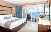 The Villas at Simpson Bay Resort - balcón