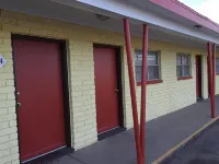Hastings Inn Hotels near Hastings Campground & RV Park