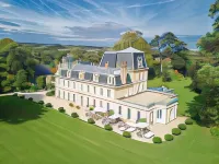 Château La Chenevière Hôtels à : Commes