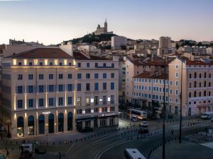 Maisons du Monde Hôtel & Suites - Marseille Vieux Port 